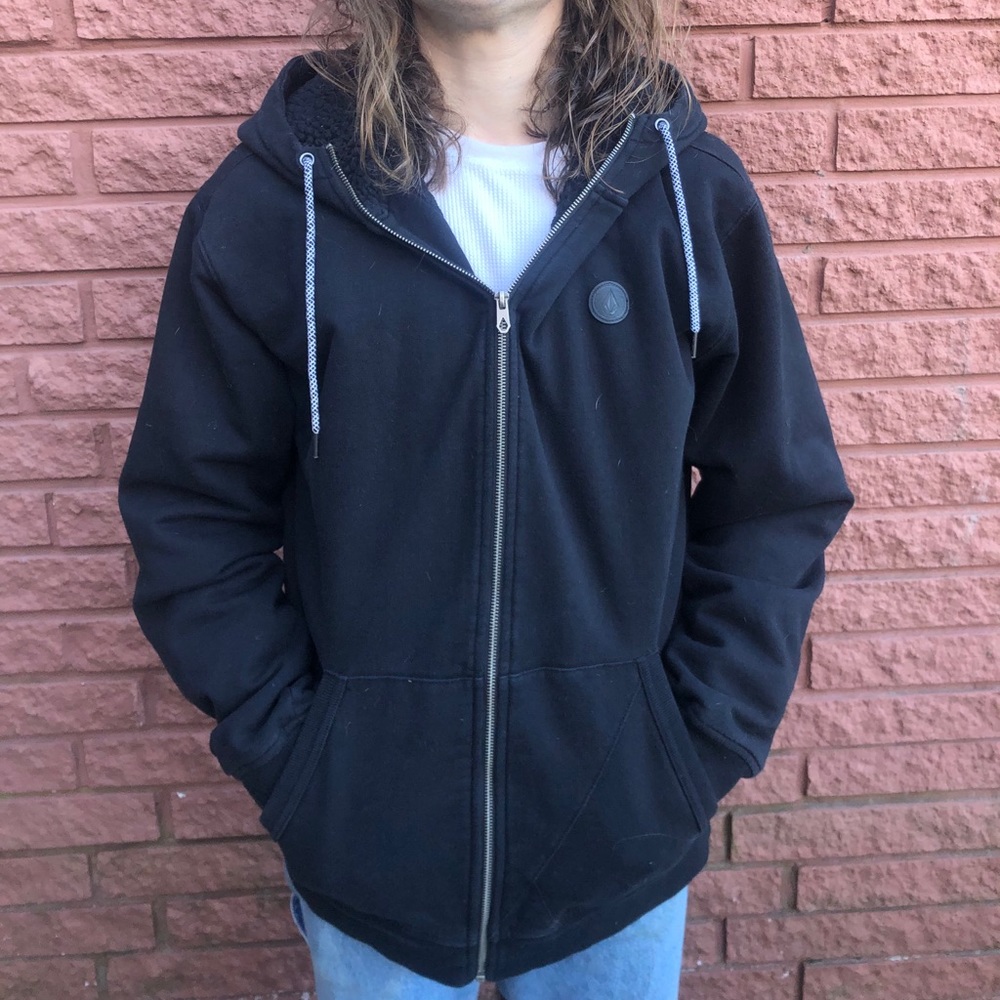 Men’s cozy volcom winter sweatshirt